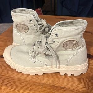 Palladium Pampa Hi Boot canvas tan men’s 7.5